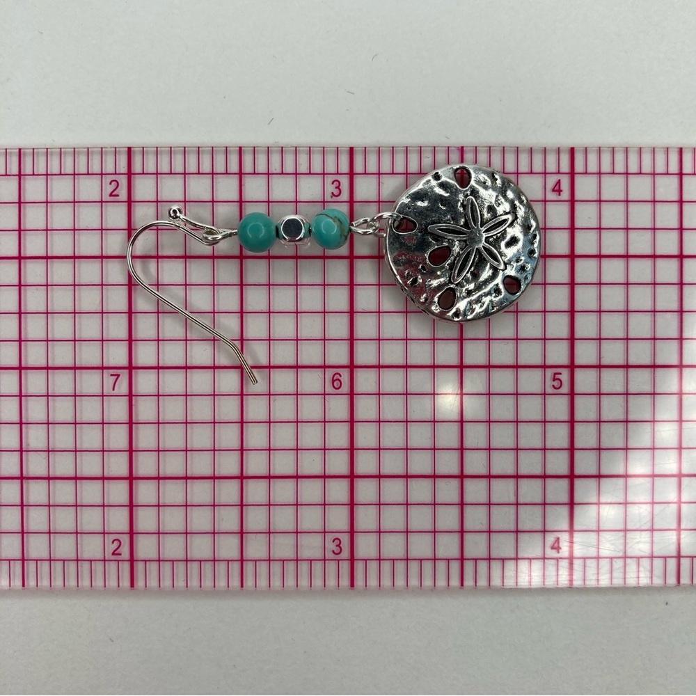 💰 𝕊 𝕠 𝕝 𝕕 💰 Sand Dollar and Turquoise Dangle Earrings - Picture 12 of 15